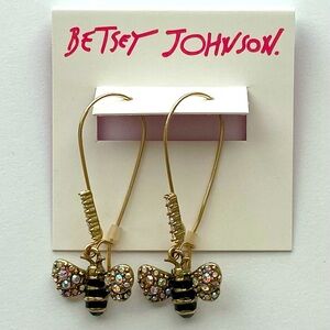 Betsey Johnson Bee Drop Earrings (NWT)